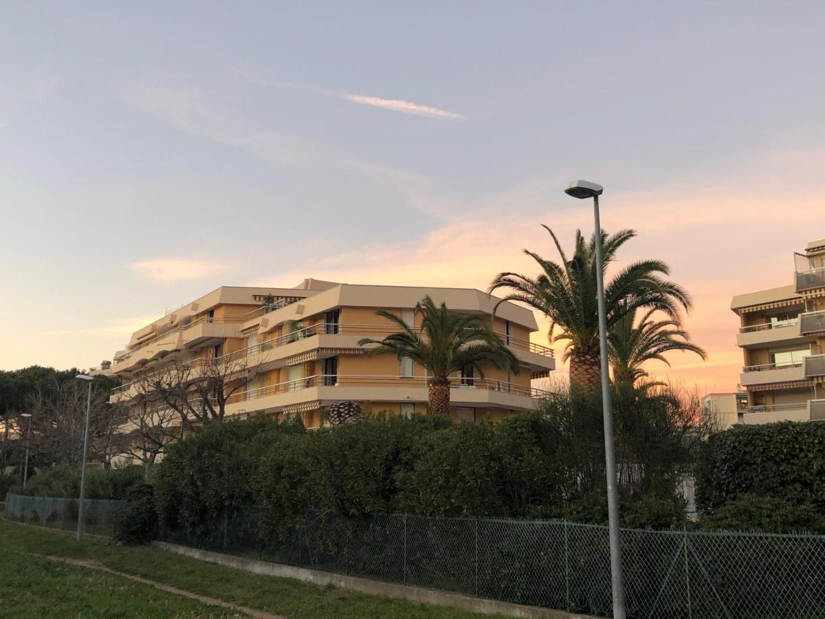 Residence La Miougrano Frejus Plage Exterior photo